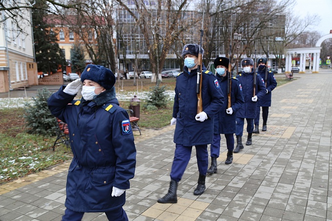 В АРМАВИРЕ ПРОШЕЛ ОБЩЕКРАЕВОЙ КРУГЛЫЙ СТОЛ, ПОСВЯЩЕННЫЙ ВОПРОСАМ ПАТРИОТИЧЕСКОГО ВОСПИТАНИЯ МОЛОДЕЖИ