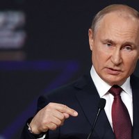 Путин поручил разработать программу поддержки молодежного предпринимательства